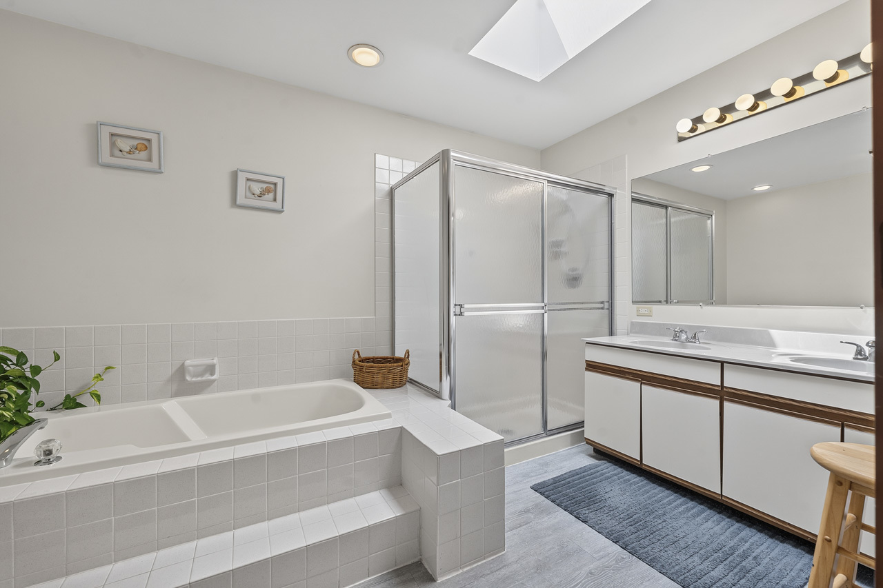 139 S Greenview Avenue Property Photo 23