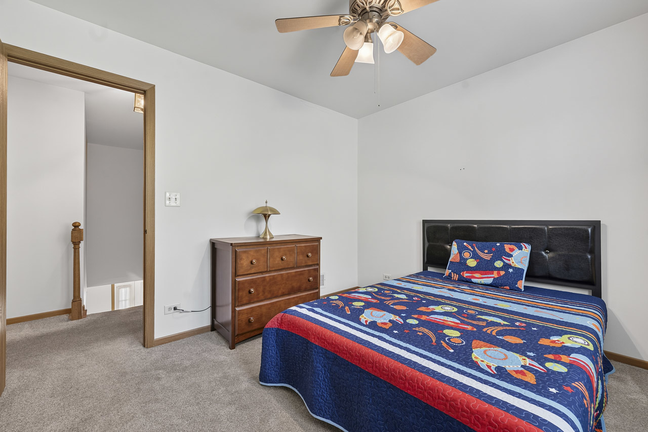 139 S Greenview Avenue Property Photo 25