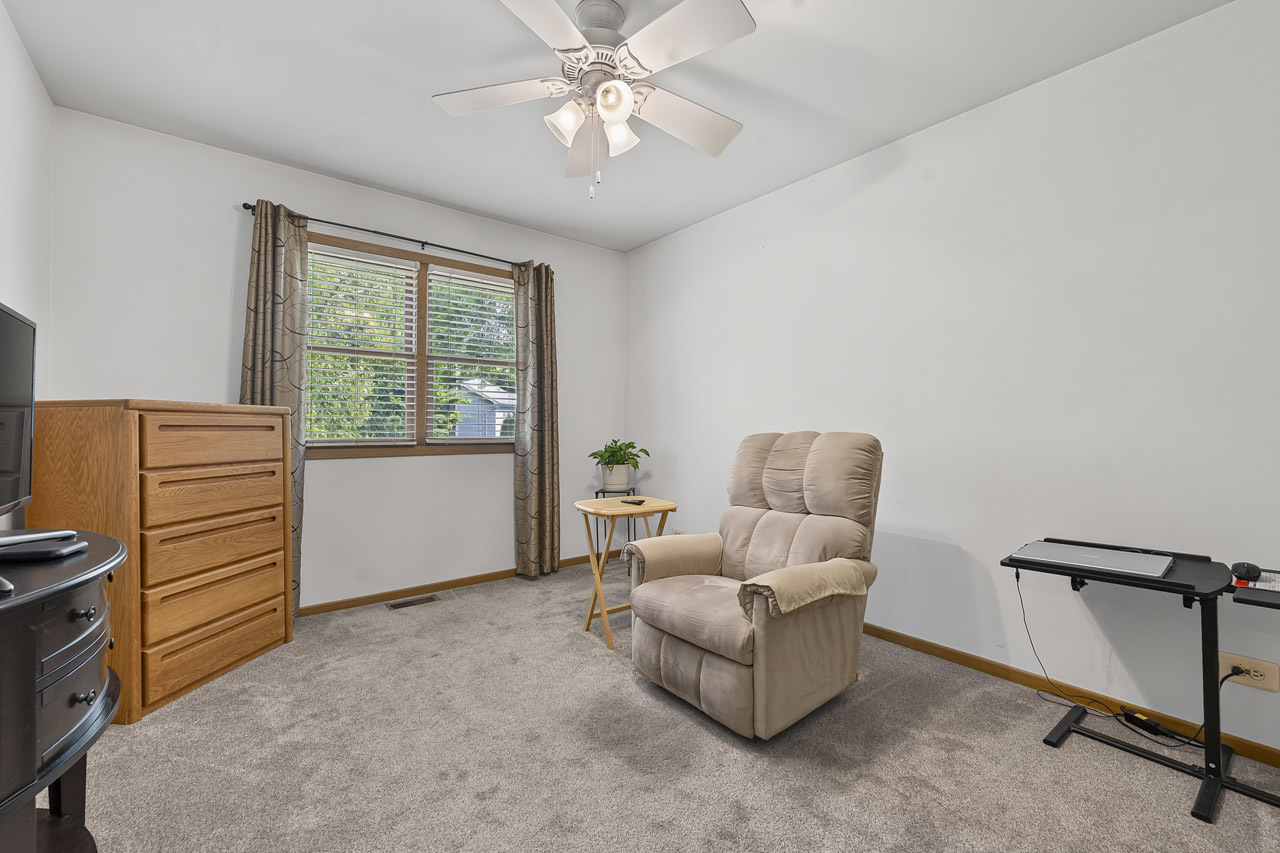 139 S Greenview Avenue Property Photo 26