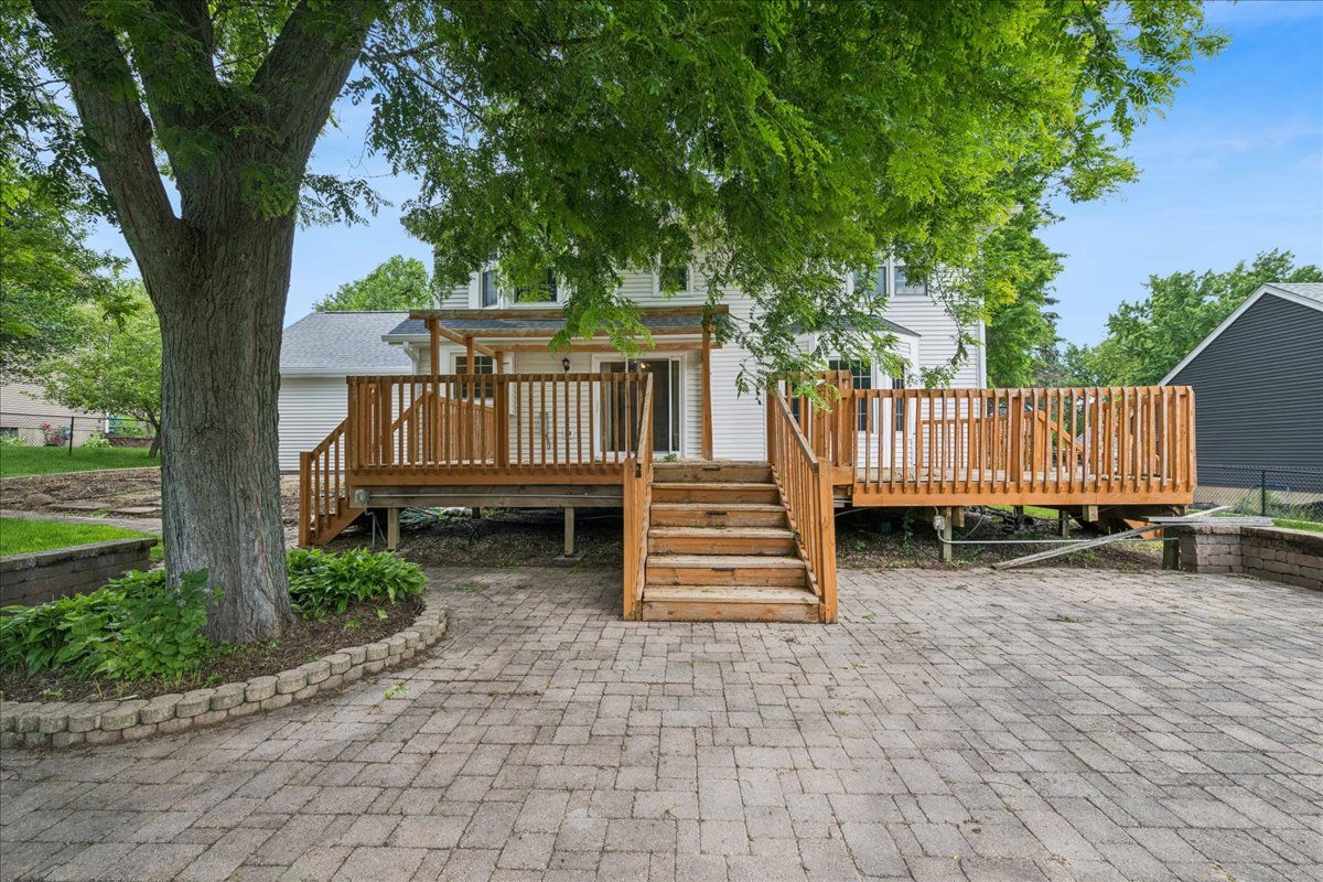 1335 Gaslight Drive Property Photo 24