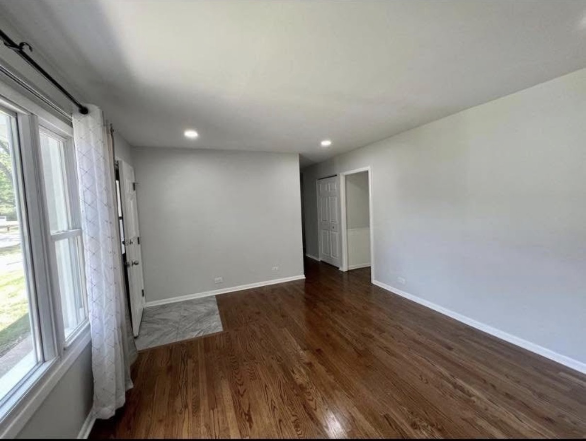 324 Hiawatha Drive Property Photo 3