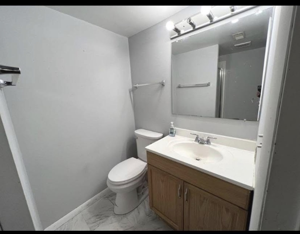 324 Hiawatha Drive Property Photo 7