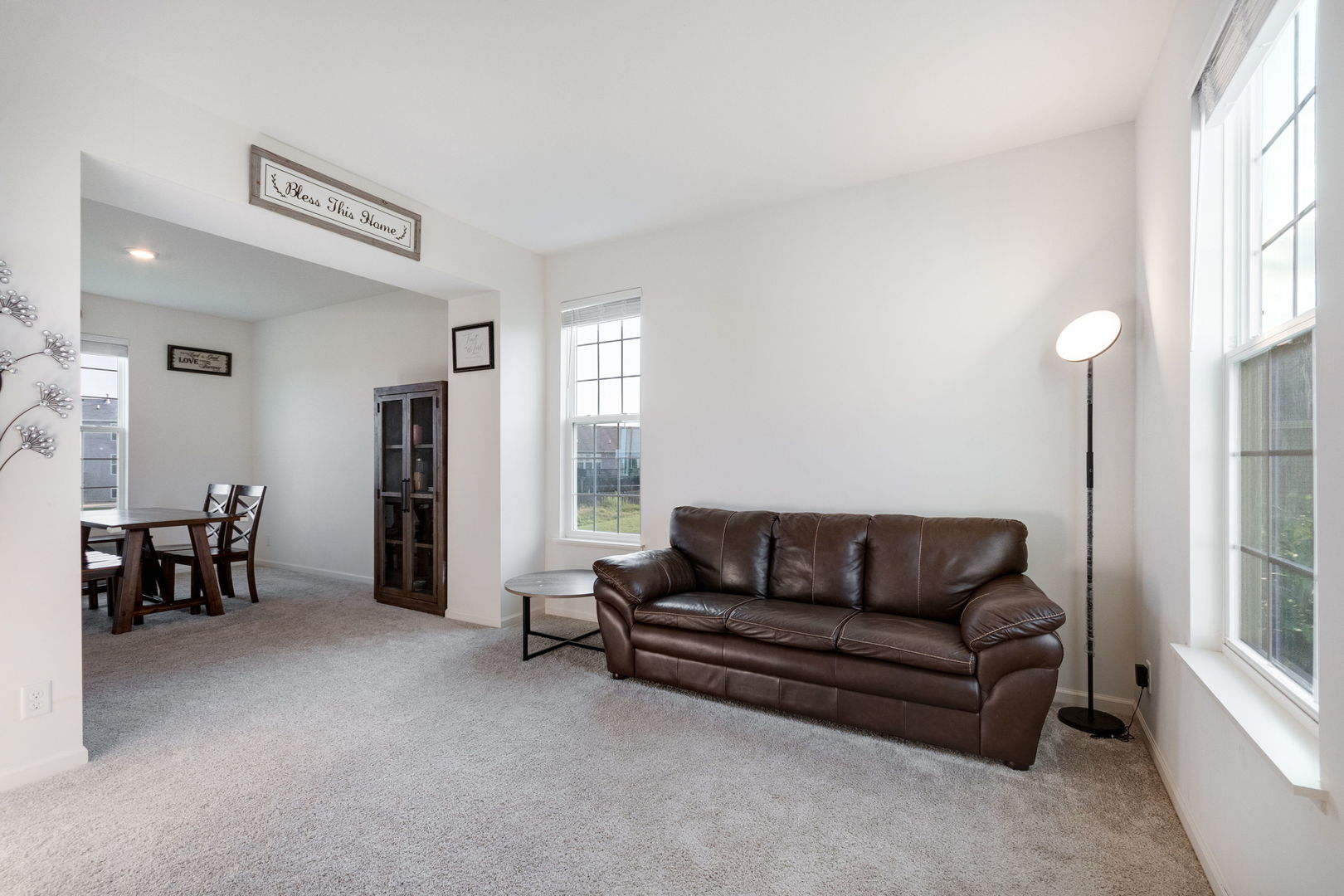 2411 Fairfield Avenue Property Photo 6