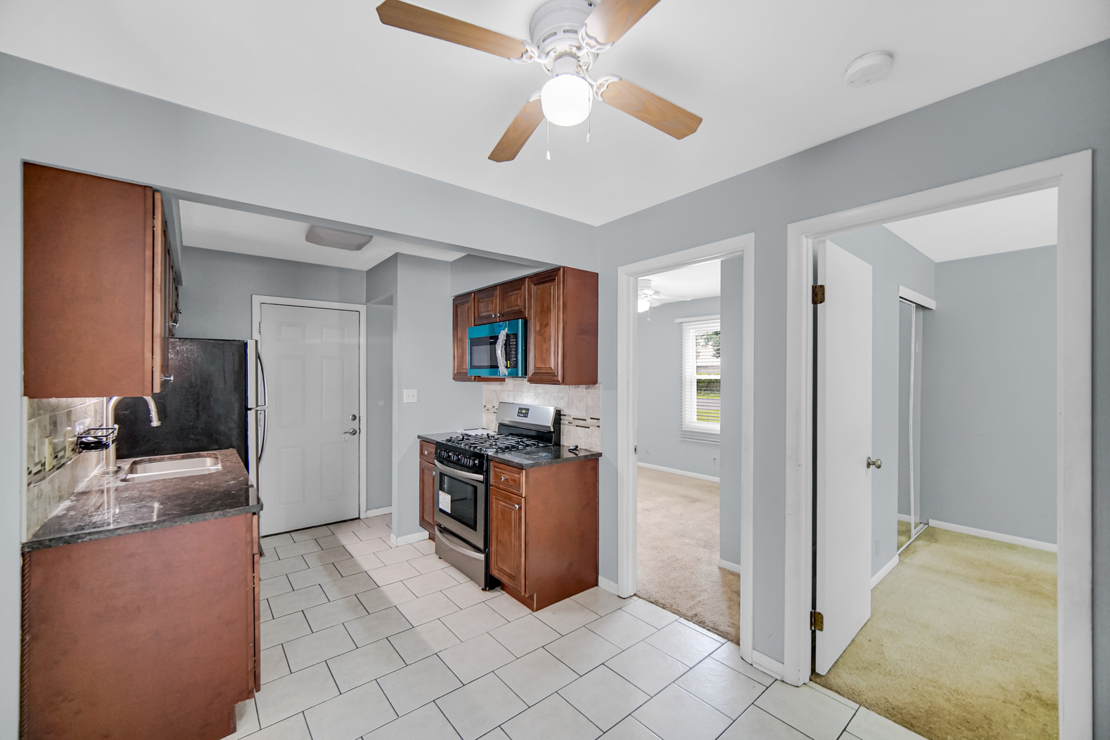 2117 Greengold Street Property Photo 4