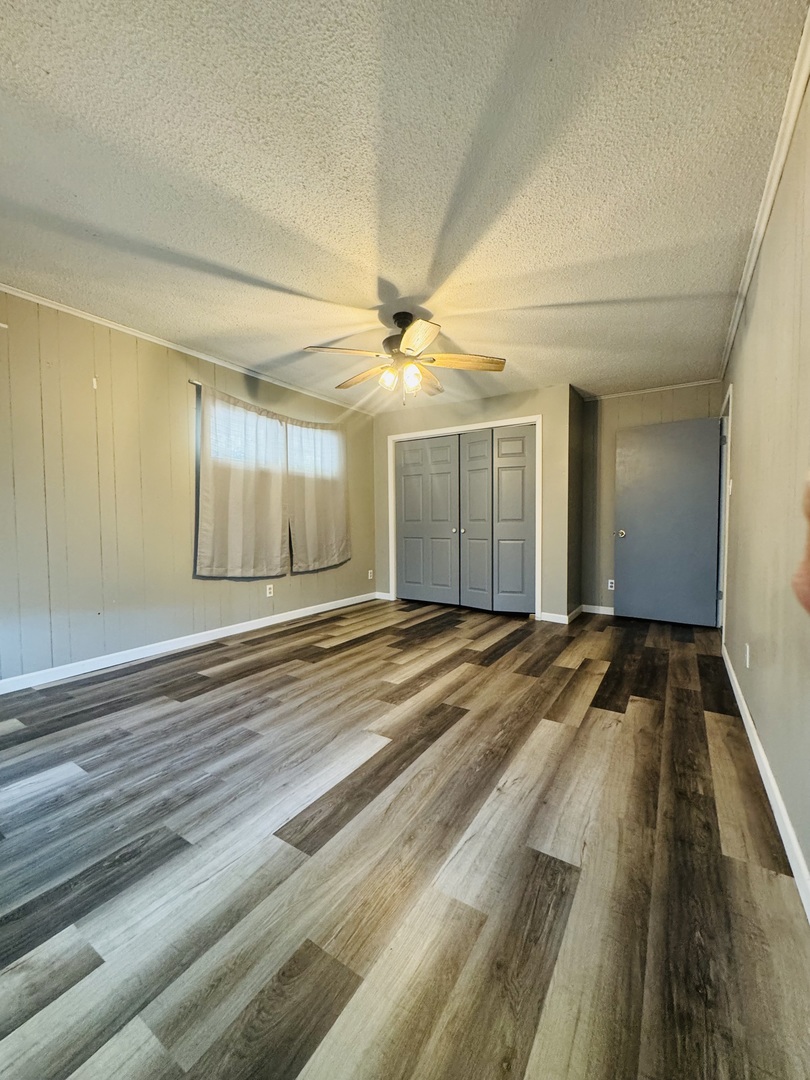 404 W 9th Street Property Photo 19