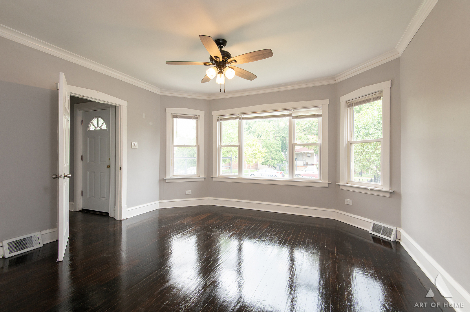 5610 S Christiana Avenue Property Photo 8