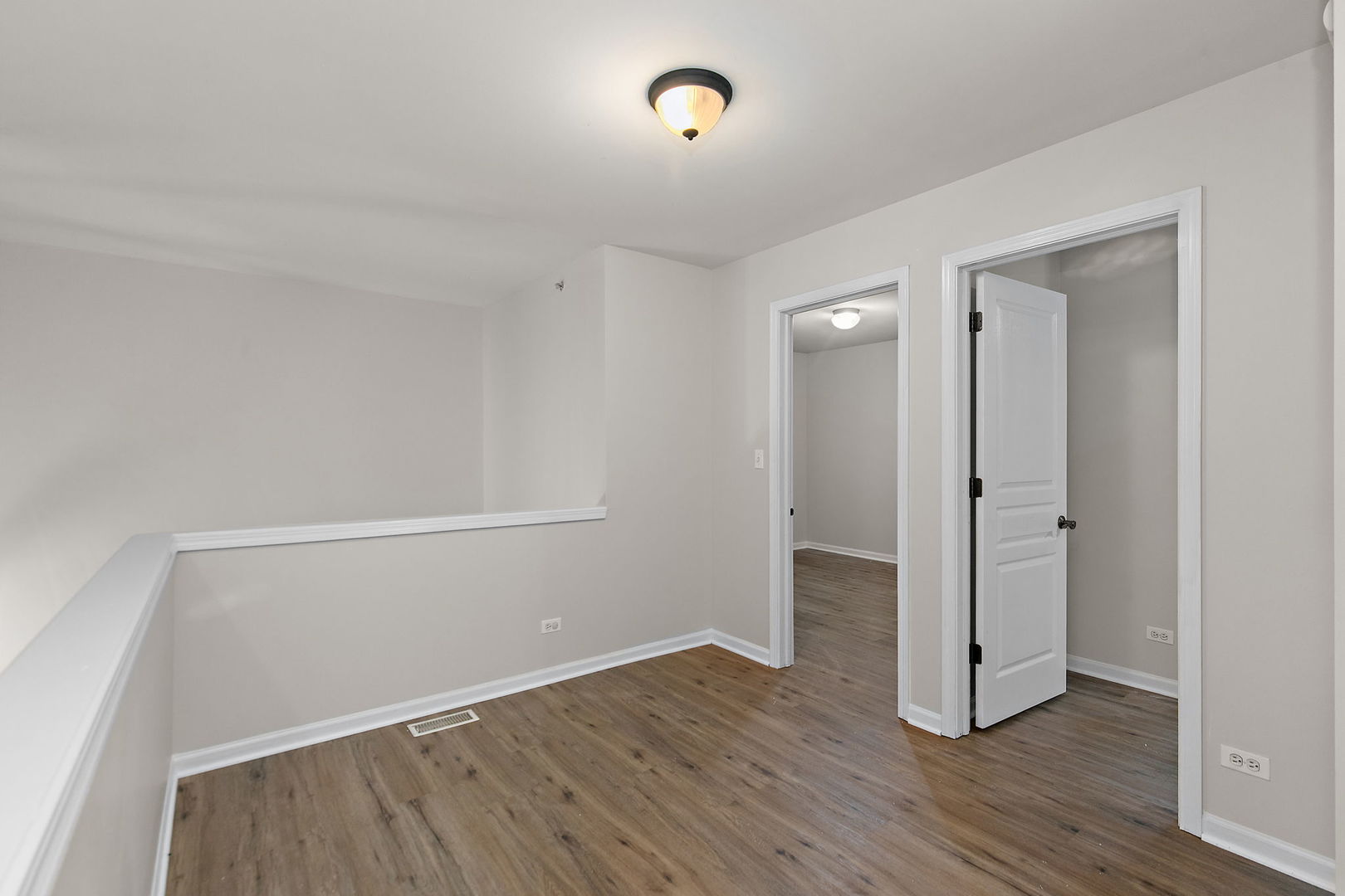 1563 Yellowstone Drive Property Photo 12