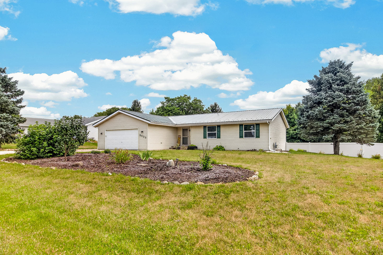 6439 Prairie Flower Property Photo 2