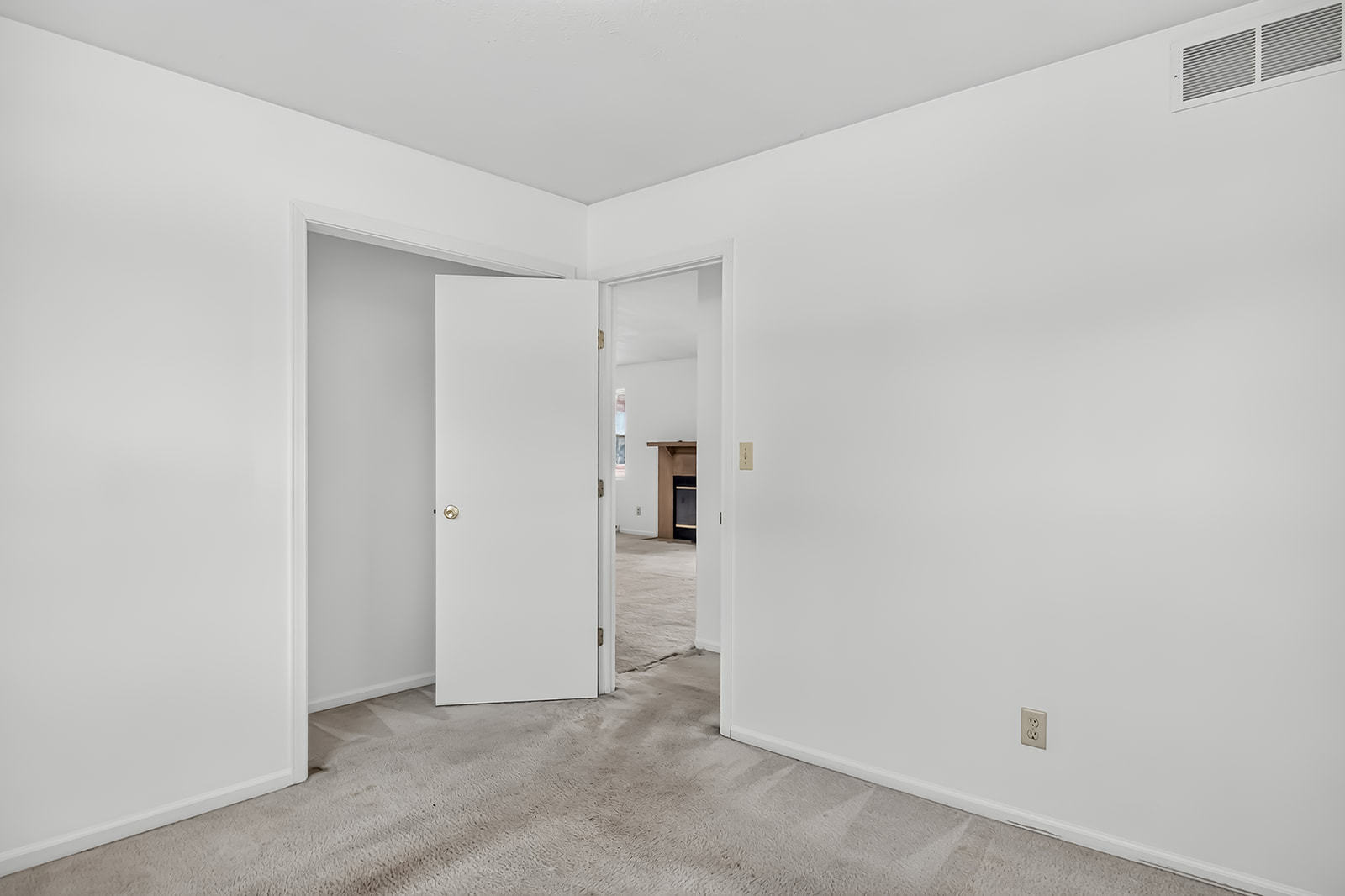 6439 Prairie Flower Property Photo 17
