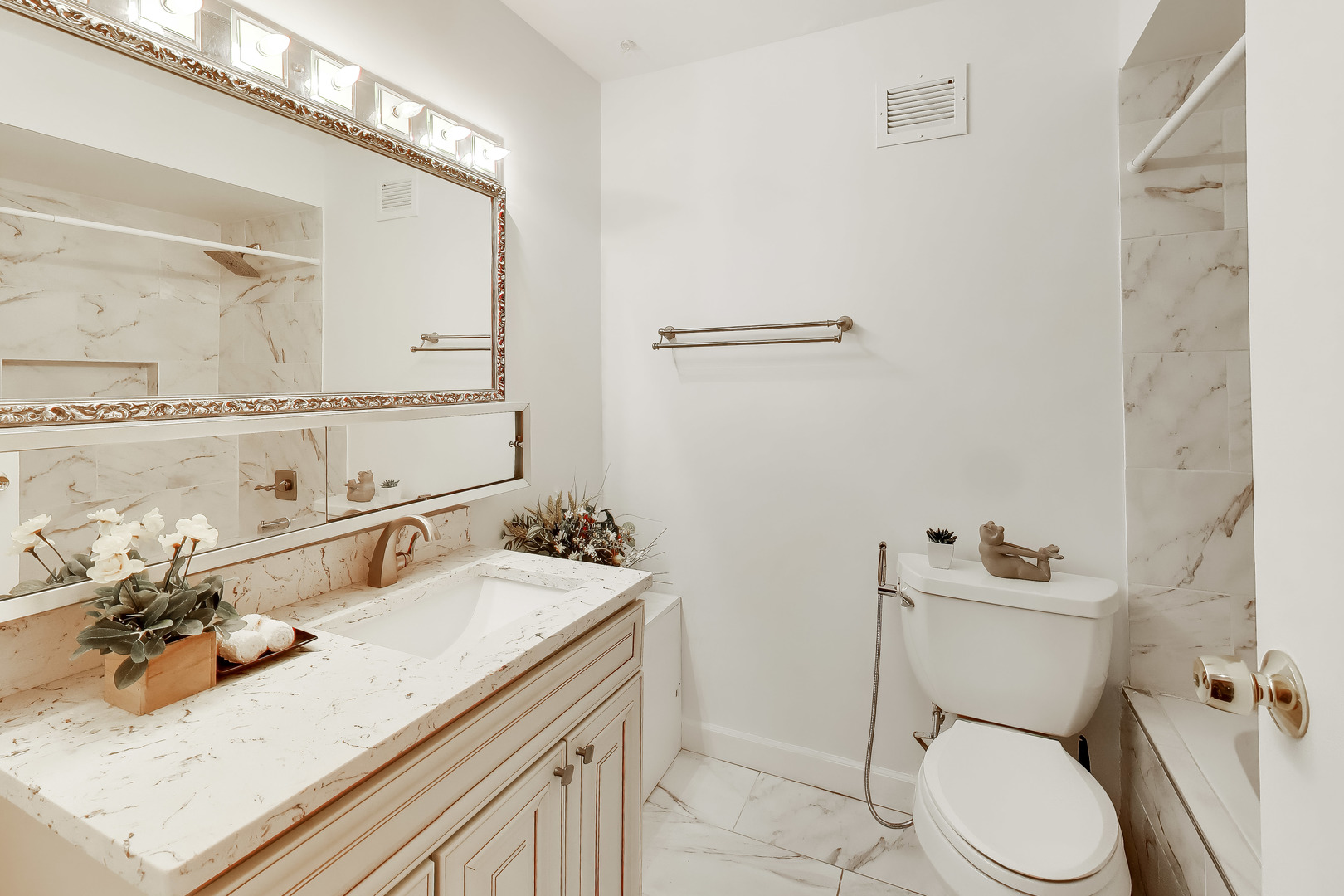 40 N Tower Road 16n Property Photo 18