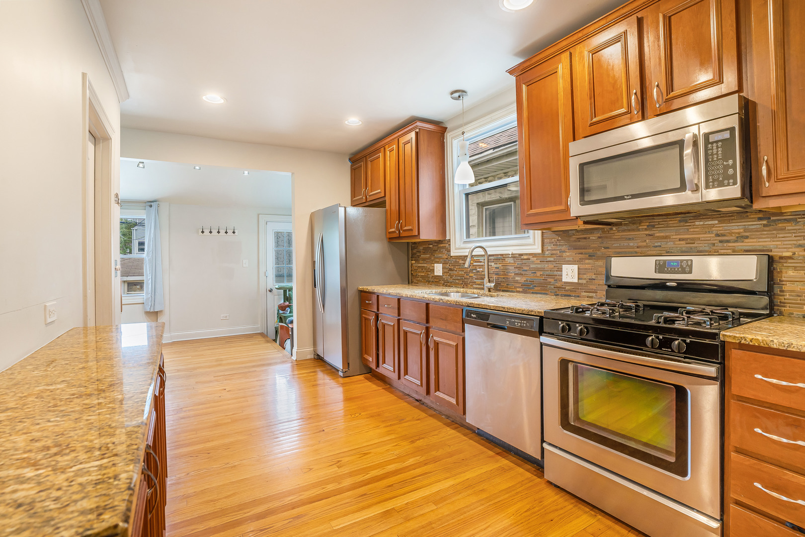 1243 Euclid Avenue Property Photo 6