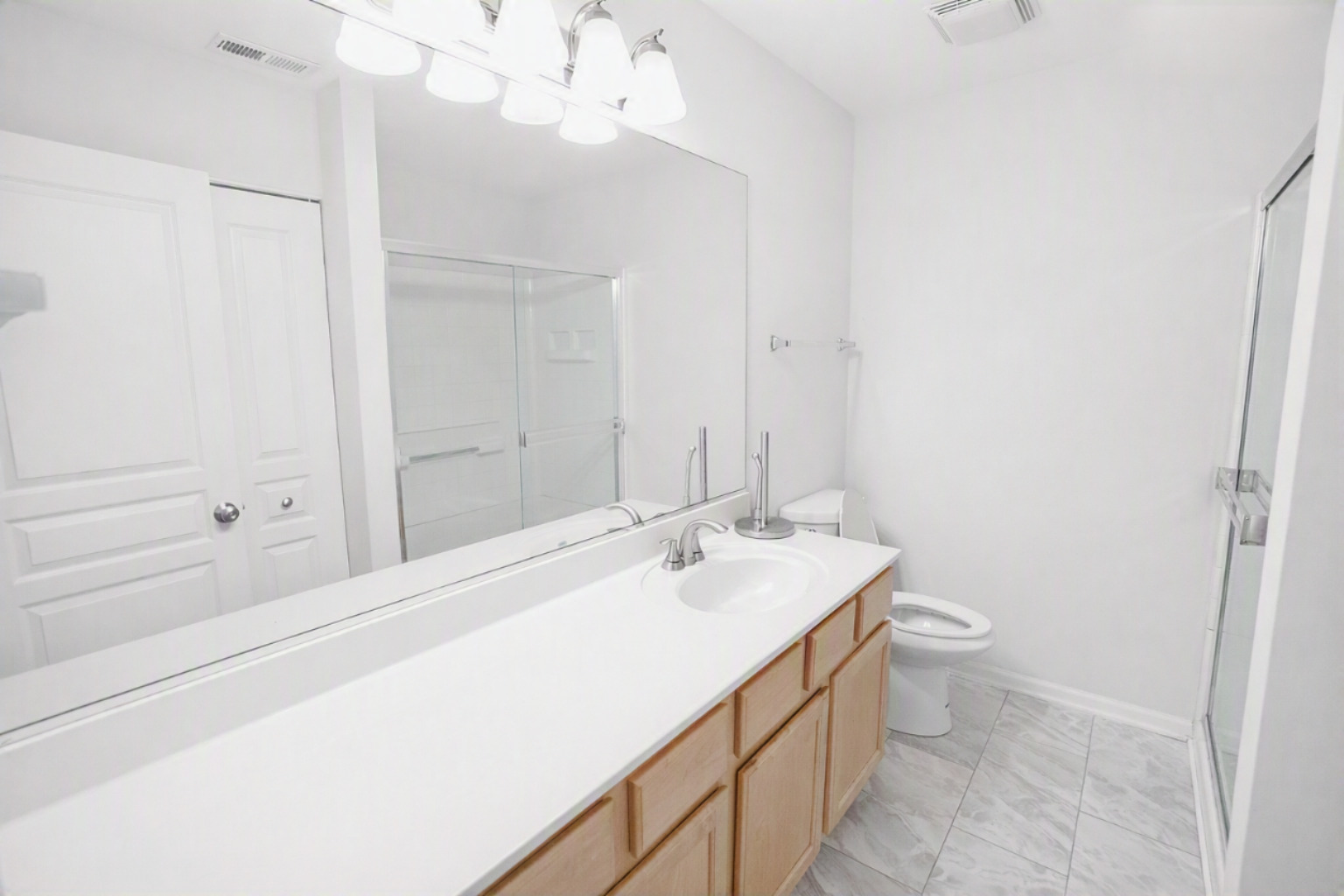 3224 Bromley Lane 3224 Property Photo 18