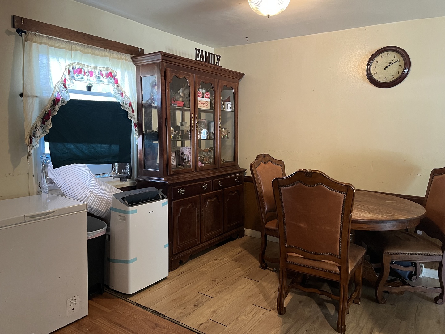 2916 Cameron Avenue Property Photo 17