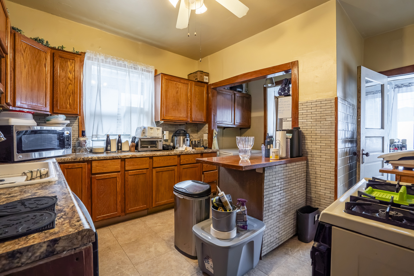 1533 N Menard Avenue Property Photo 6