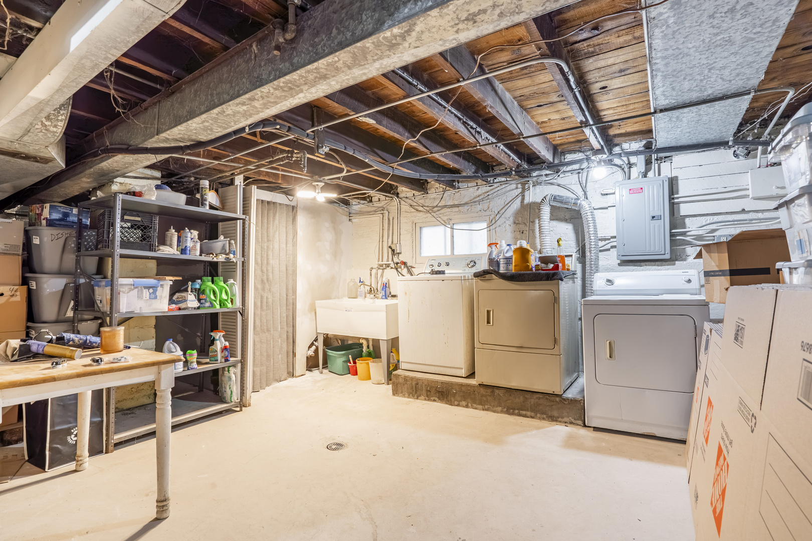 1533 N Menard Avenue Property Photo 18