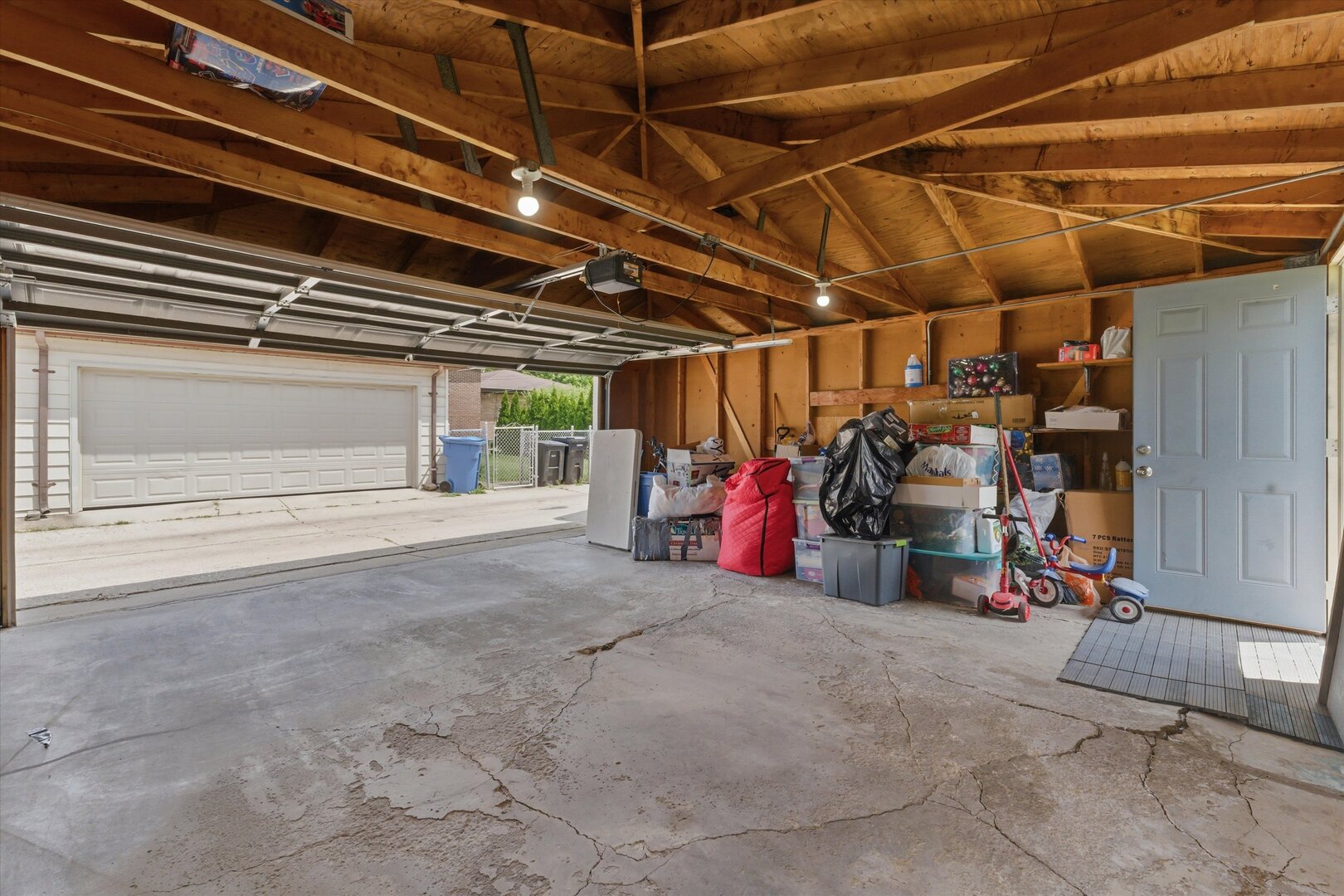 5253 S Moody Avenue Property Photo 38