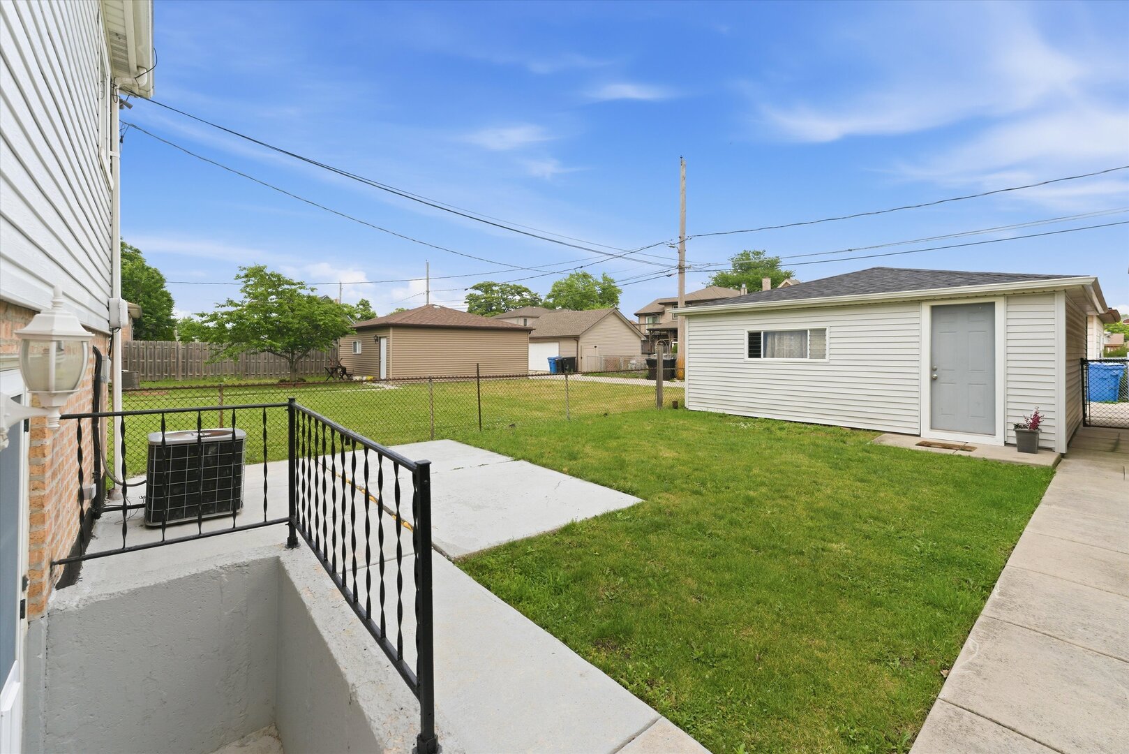 5253 S Moody Avenue Property Photo 41