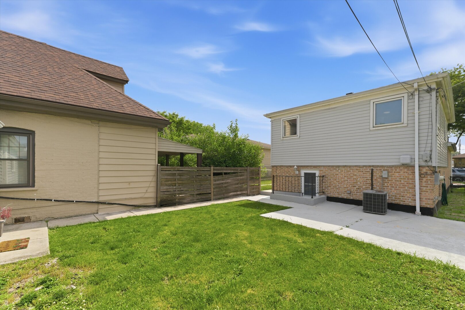 5253 S Moody Avenue Property Photo 46
