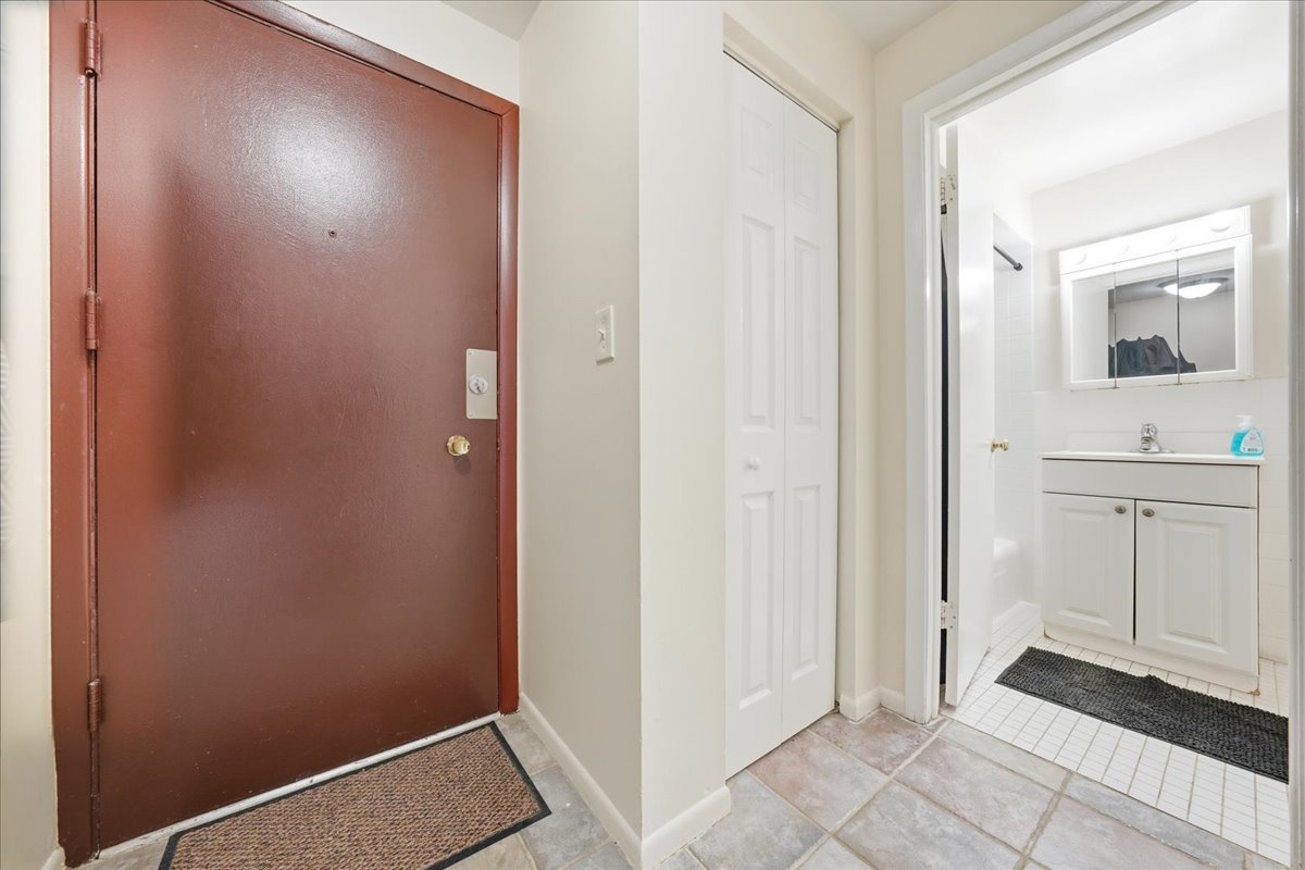 7830 W North Avenue 511 Property Photo 4