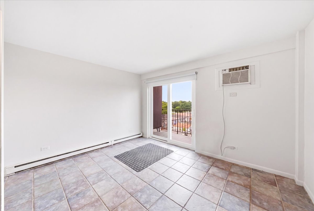 7830 W North Avenue 511 Property Photo 5