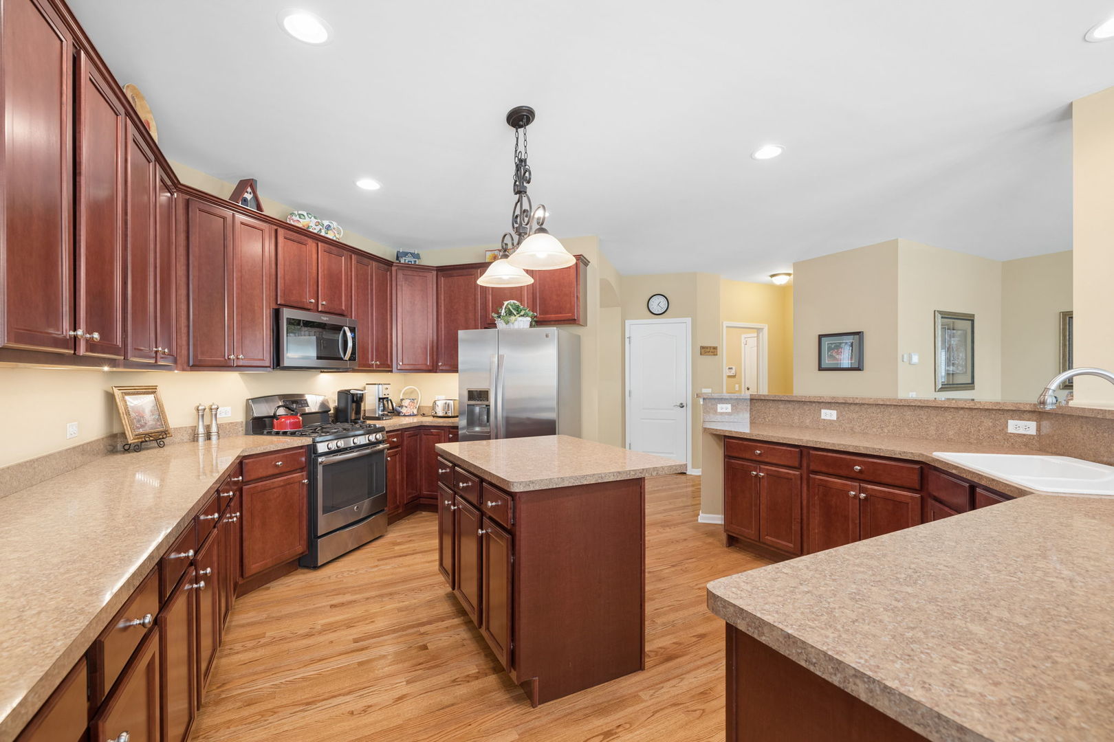 12237 Winterberry Lane Property Photo 6