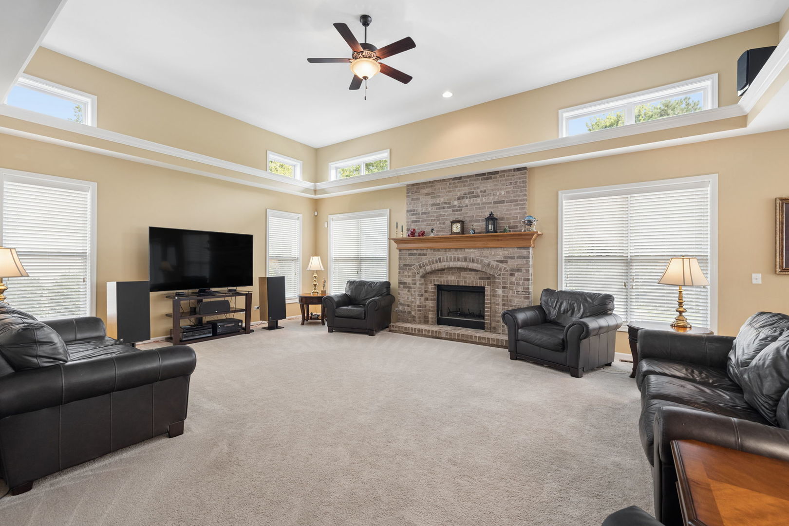 12237 Winterberry Lane Property Photo 7
