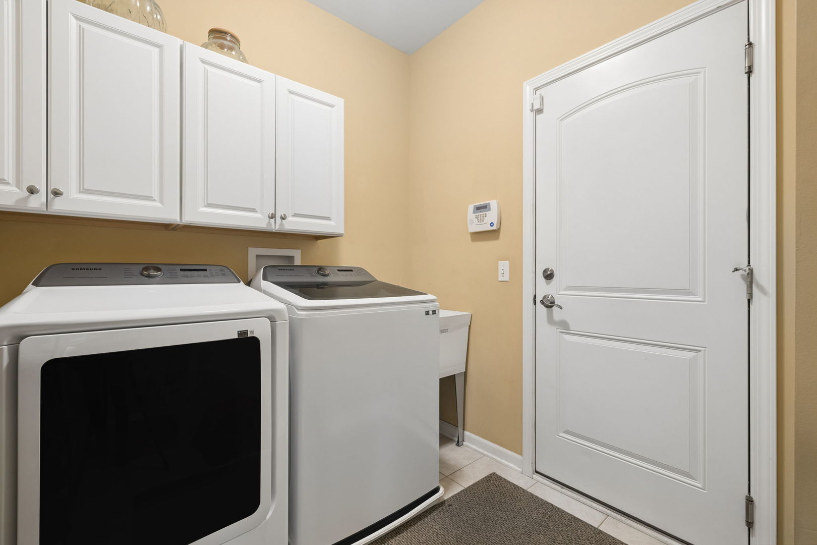 12237 Winterberry Lane Property Photo 18