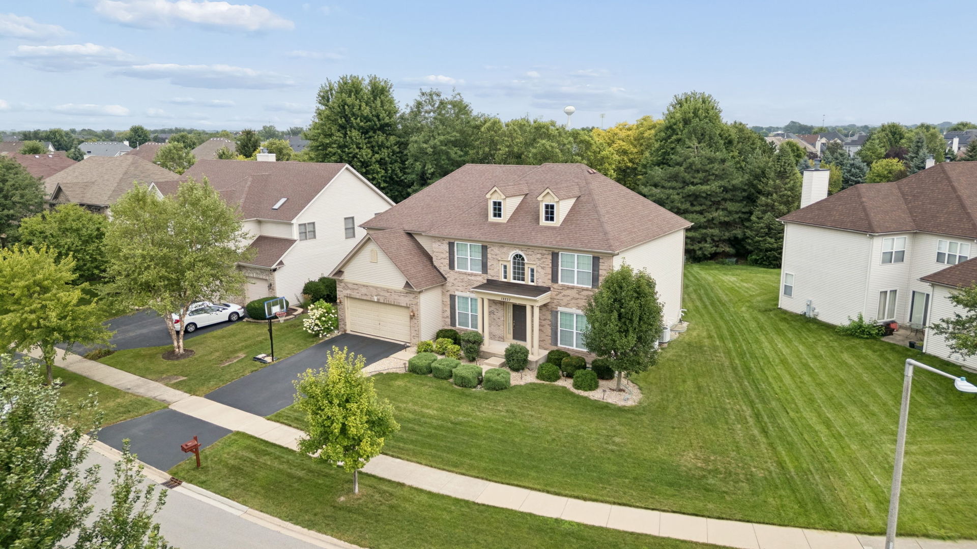 12237 Winterberry Lane Property Photo 38