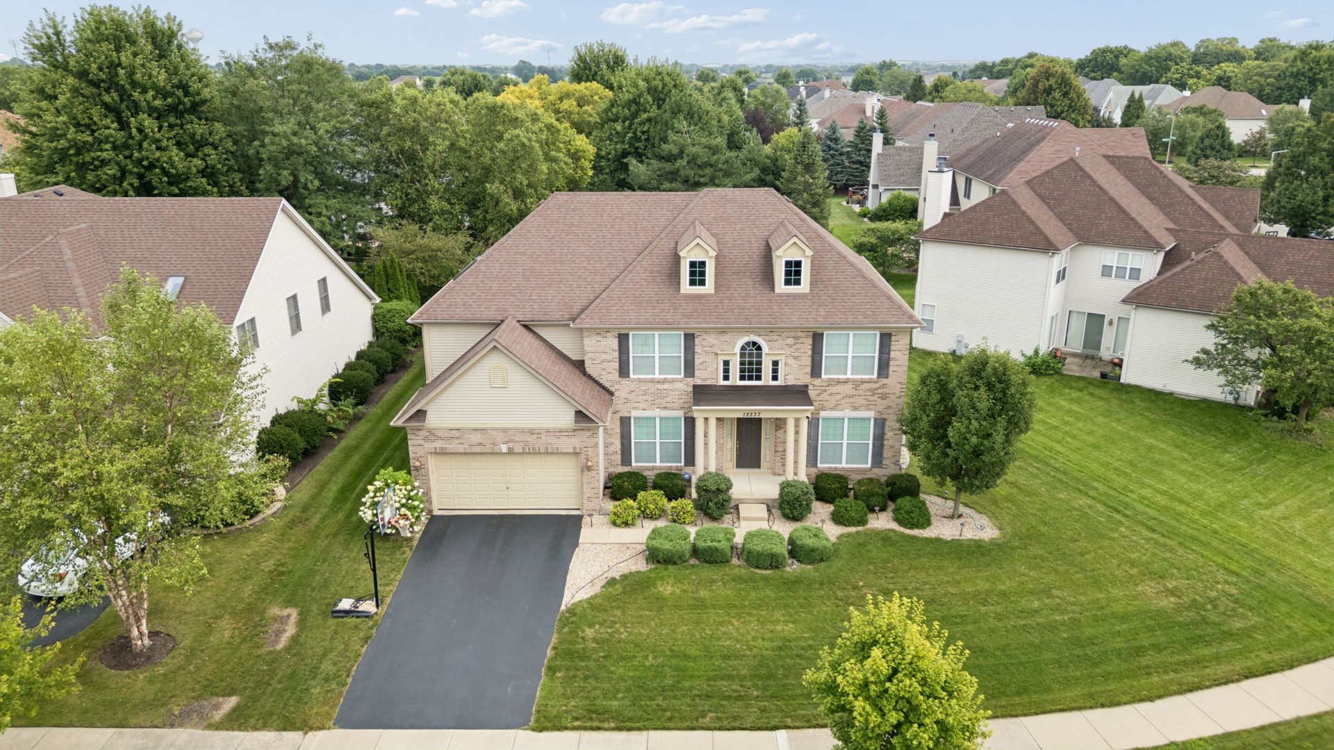 12237 Winterberry Lane Property Photo 40