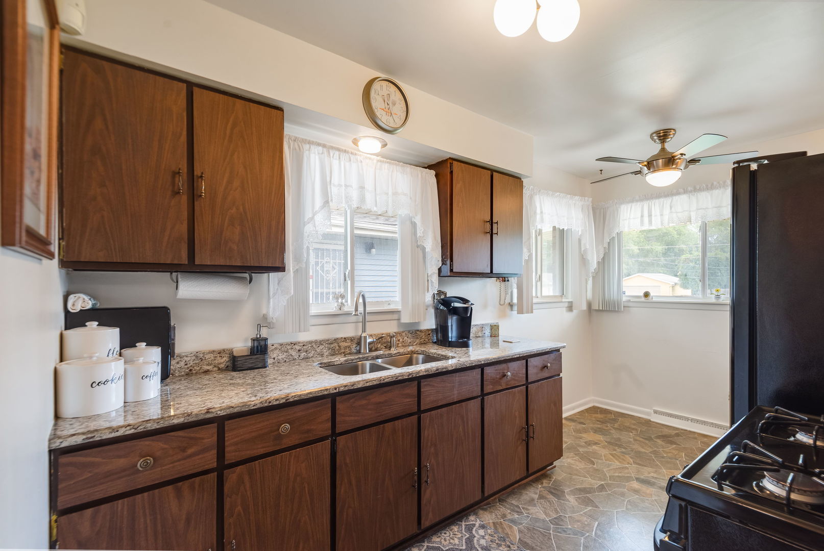 12727987 Property Photo 4