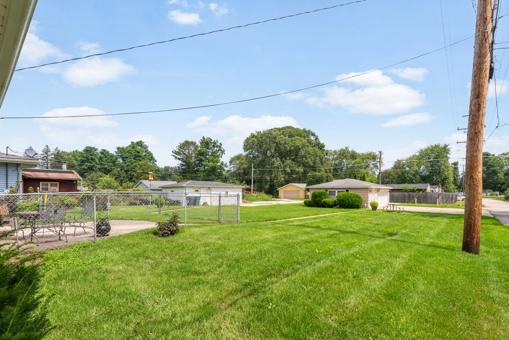 12727987 Property Photo 15