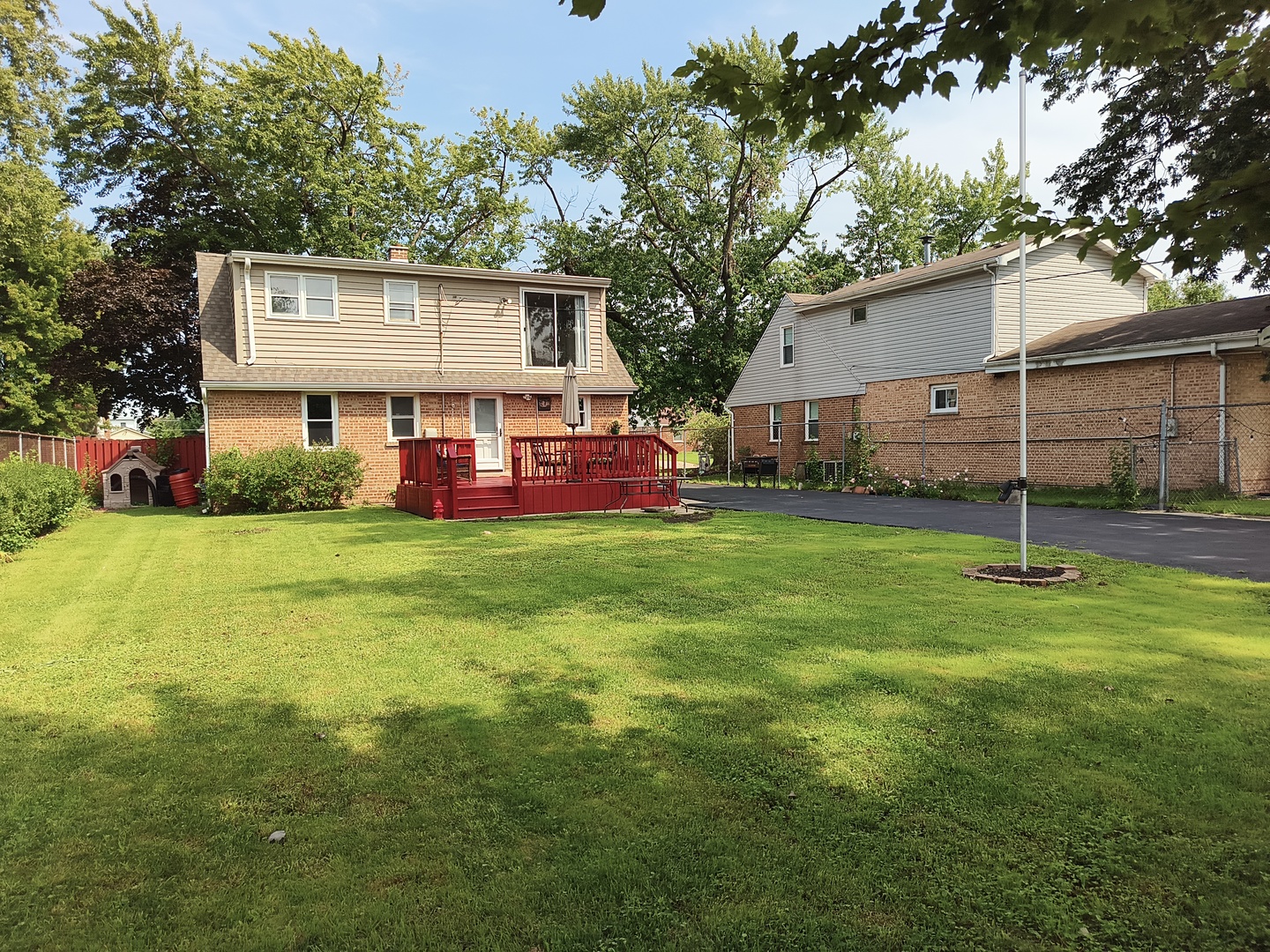 6806 Maple Court Property Photo 11