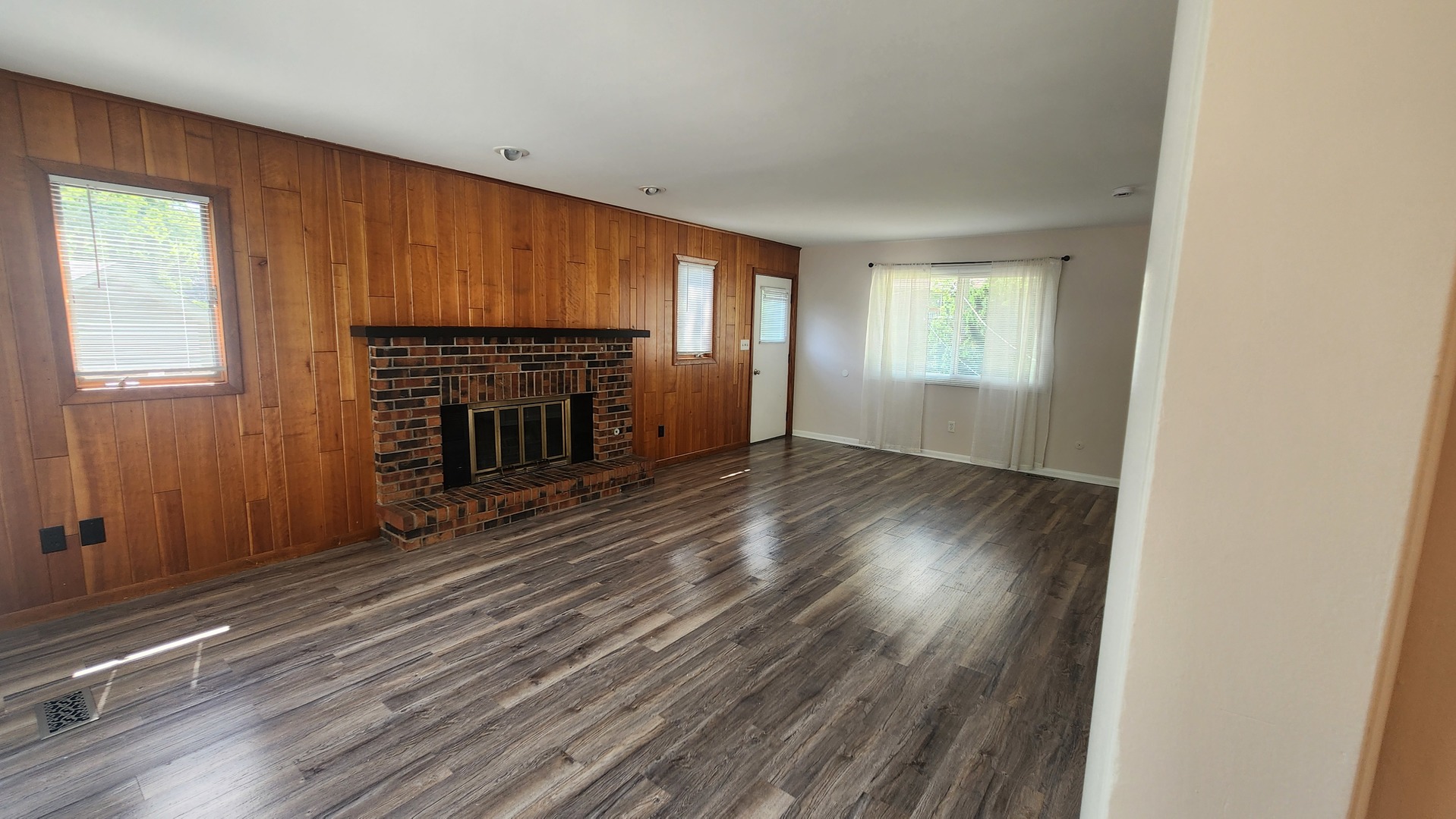 229 Hickory Street Property Photo 4