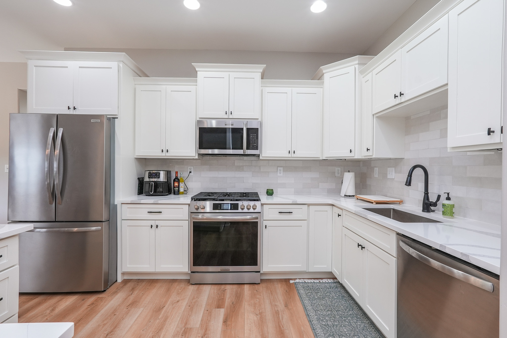 3172 Sun Valley Drive Property Photo 10
