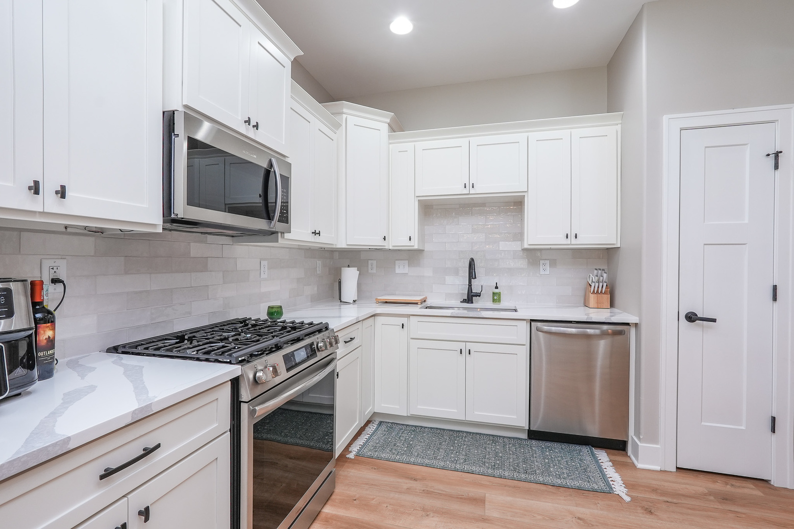 3172 Sun Valley Drive Property Photo 11