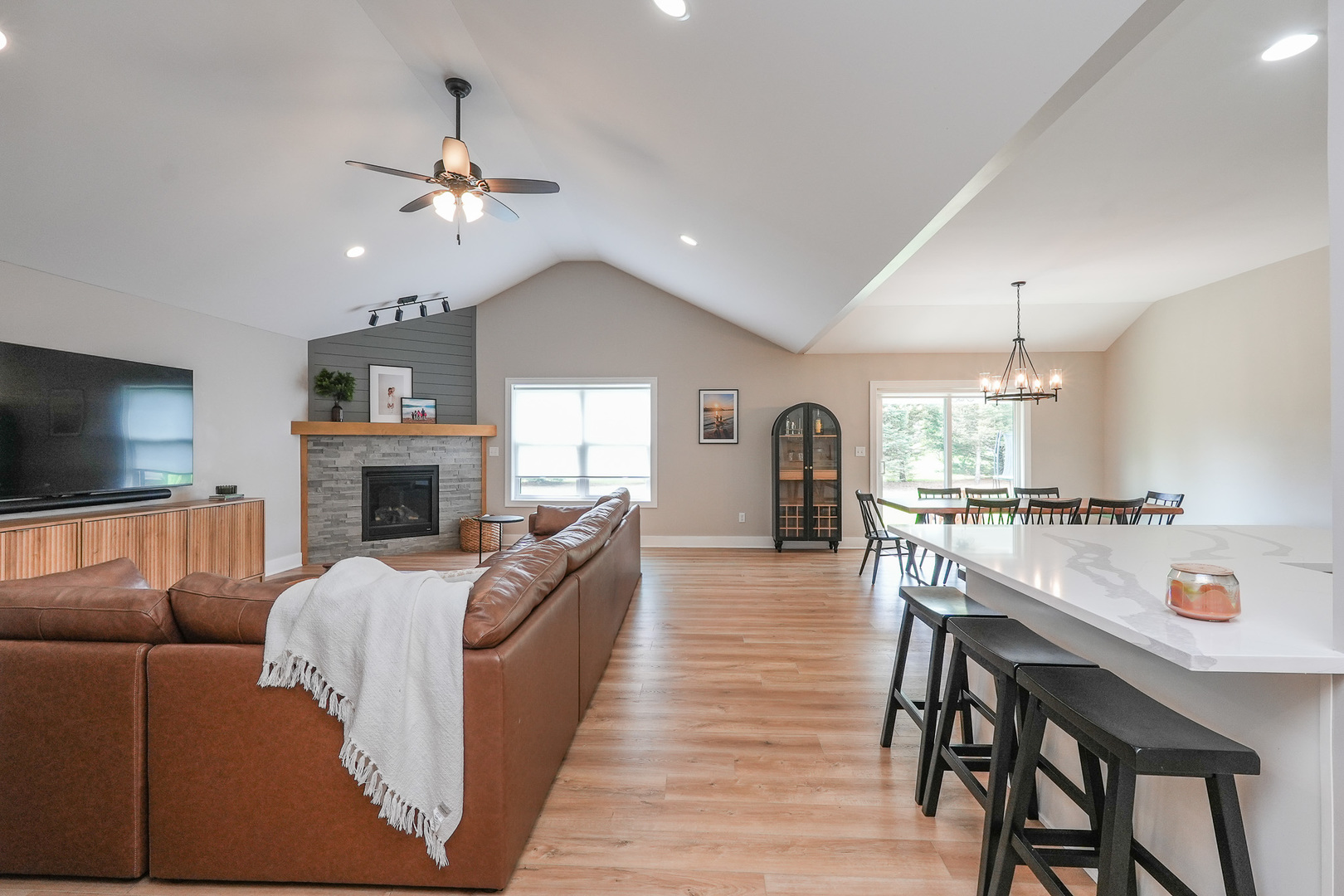 3172 Sun Valley Drive Property Photo 12