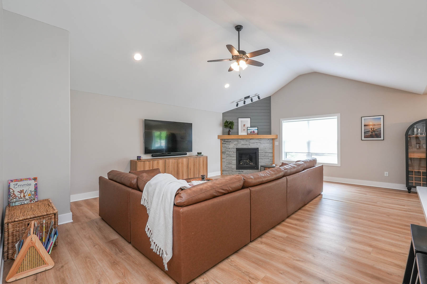 3172 Sun Valley Drive Property Photo 13