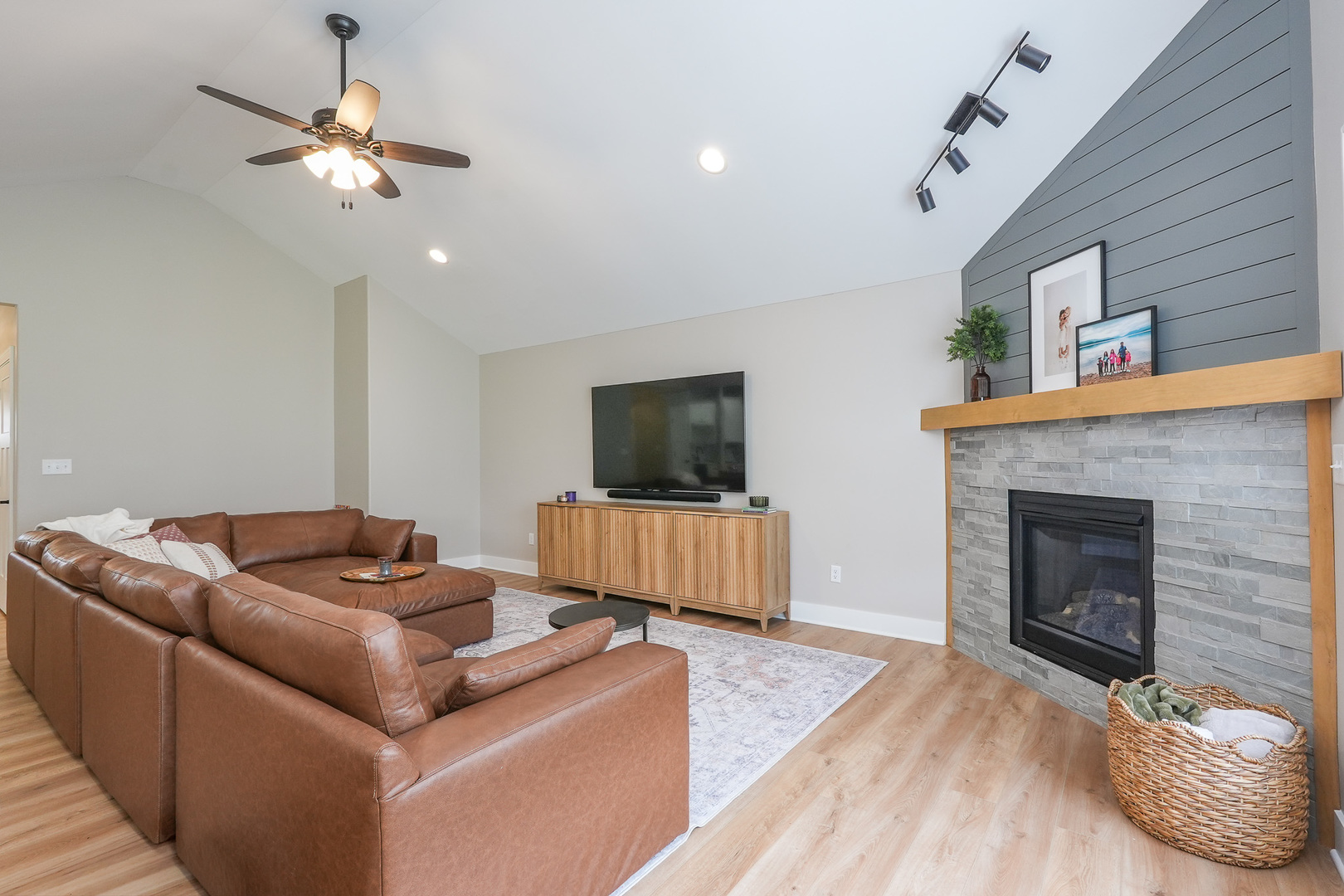 3172 Sun Valley Drive Property Photo 15