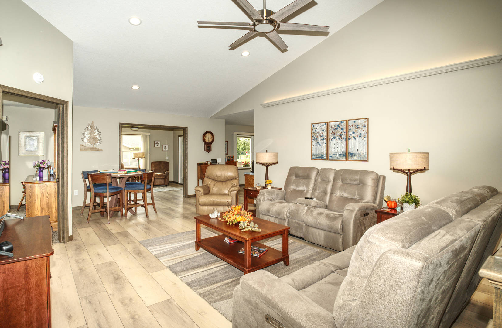 1407 Edens Avenue Property Photo 8