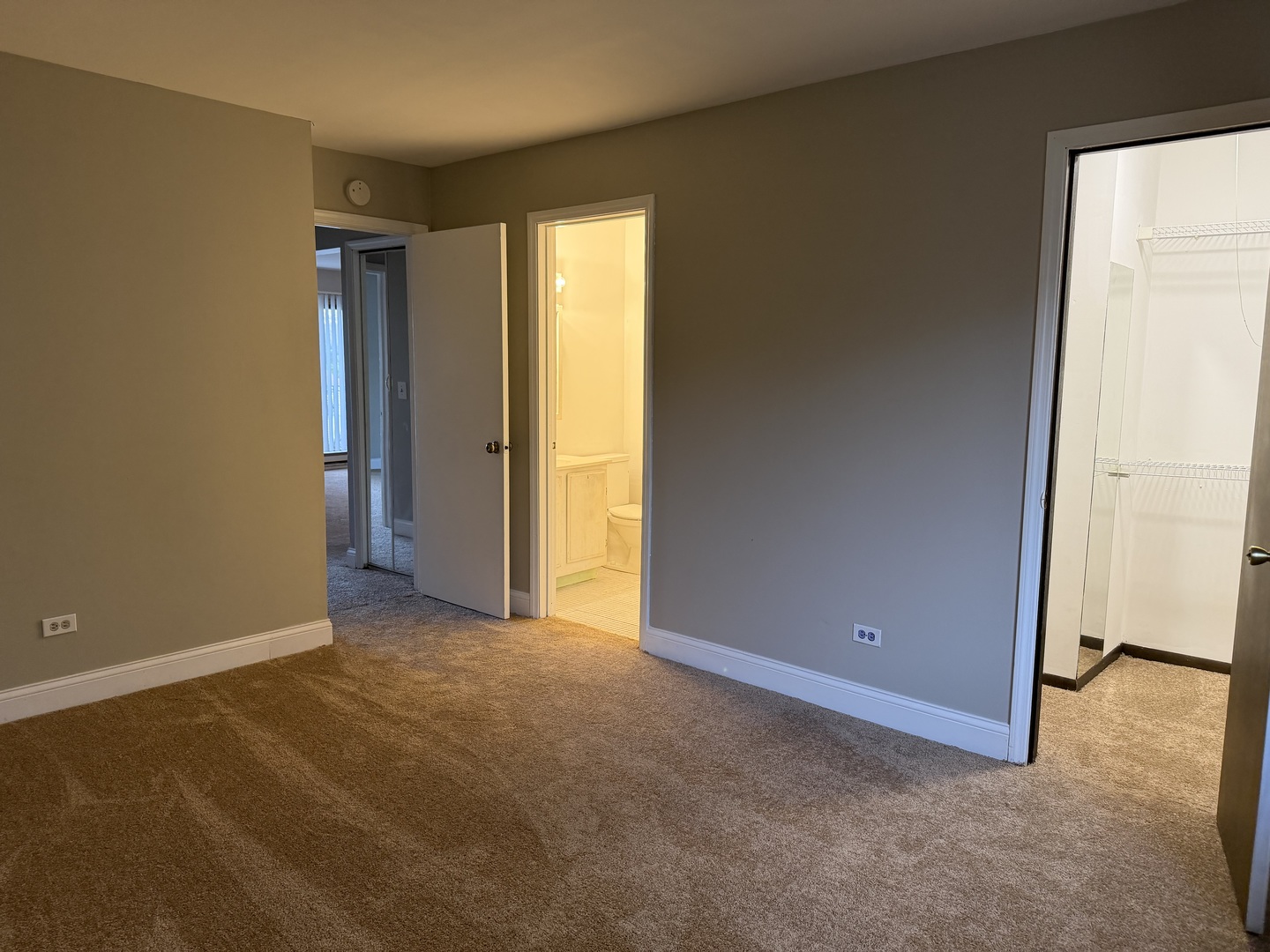 164 S Waters Edge Drive 201 Property Photo 10