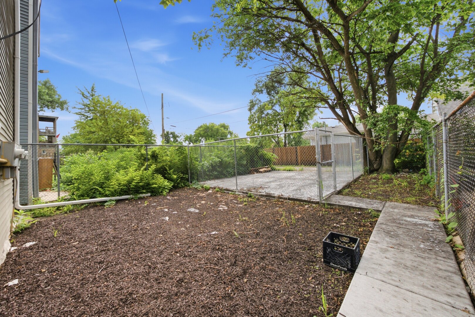 852 N Christiana Avenue 2 Property Photo 16