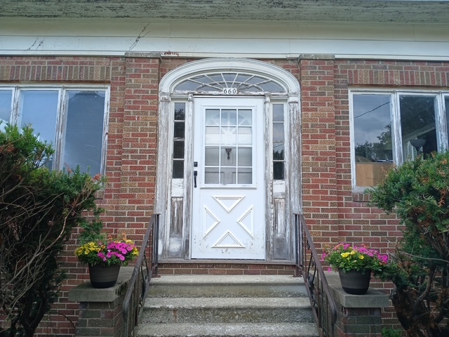 660 Myrtle Avenue Property Photo 1