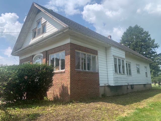 660 Myrtle Avenue Property Photo 9