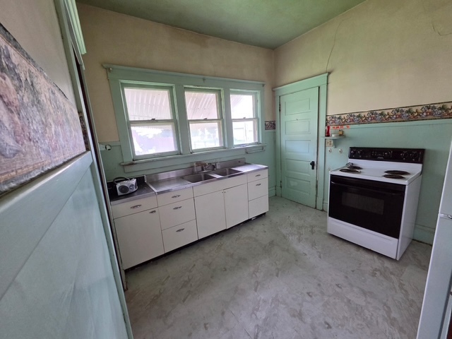 660 Myrtle Avenue Property Photo 48