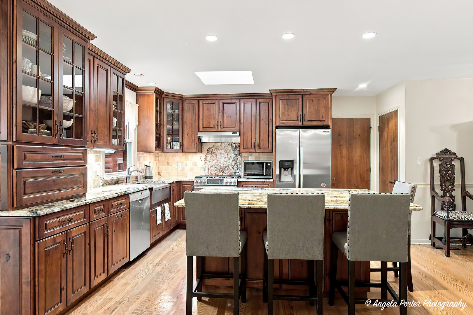 4115 Westwood Drive Property Photo 8
