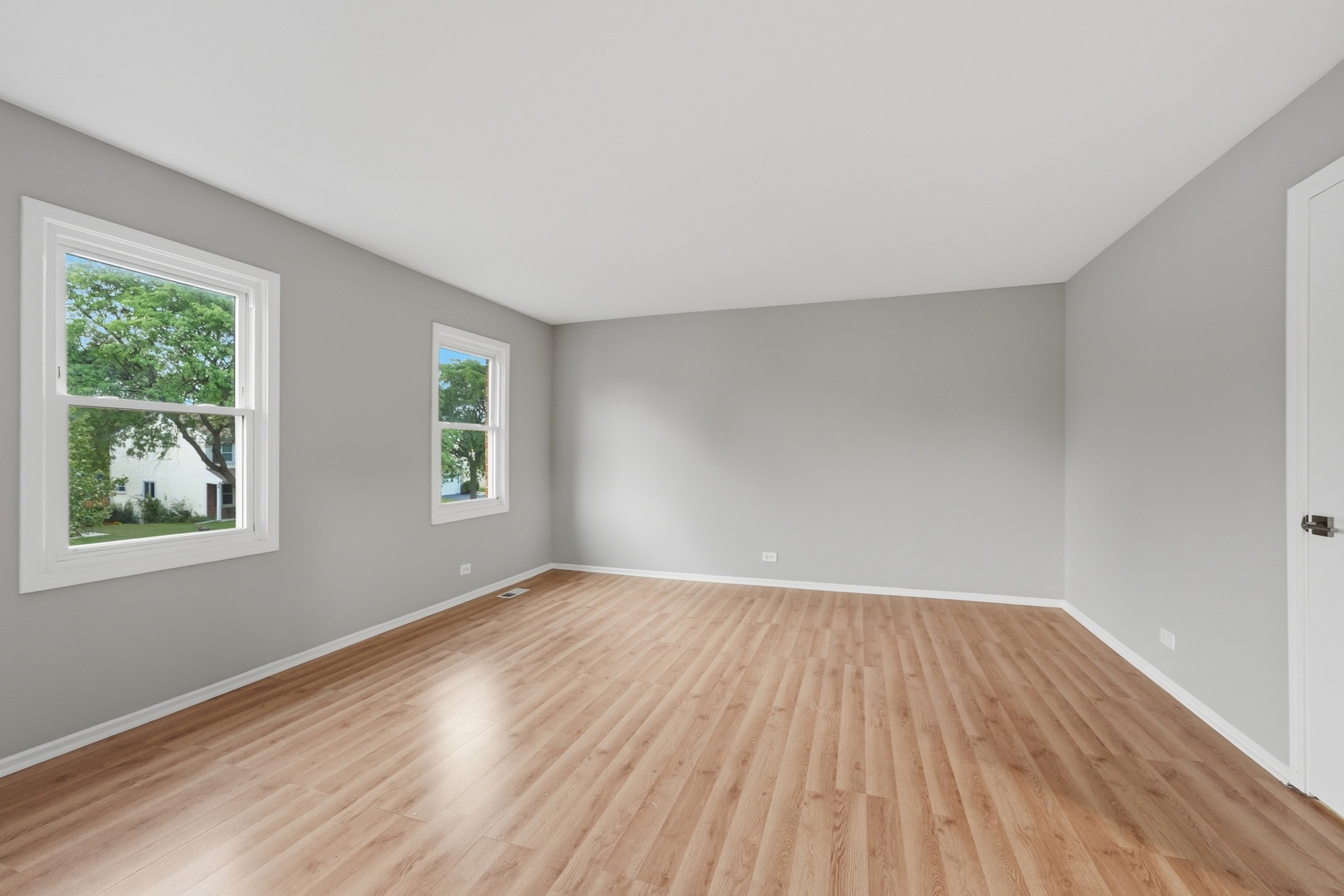 5039 Chambers Drive Property Photo 15
