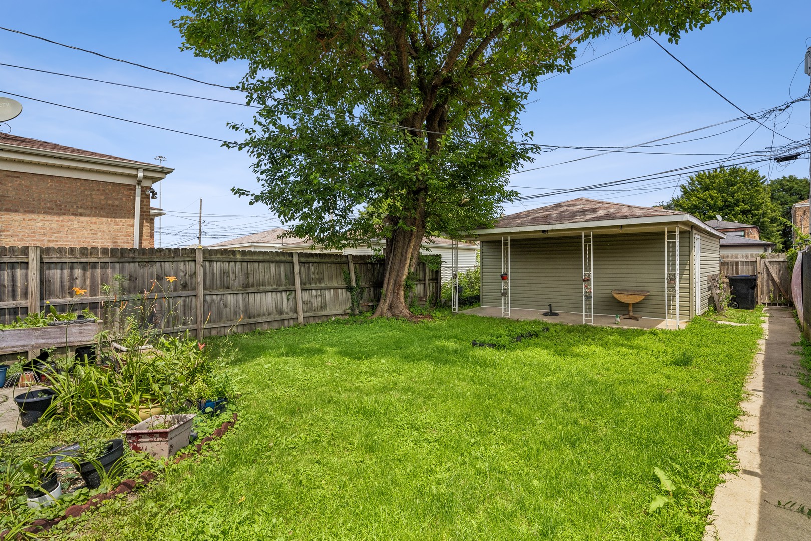 10029 S Indiana Avenue Property Photo 4