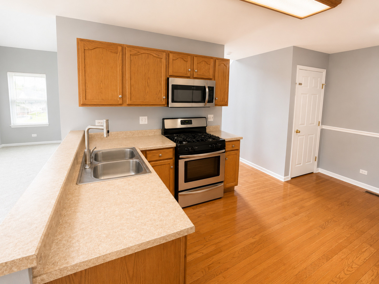 2112 Orchard Lane Property Photo 8