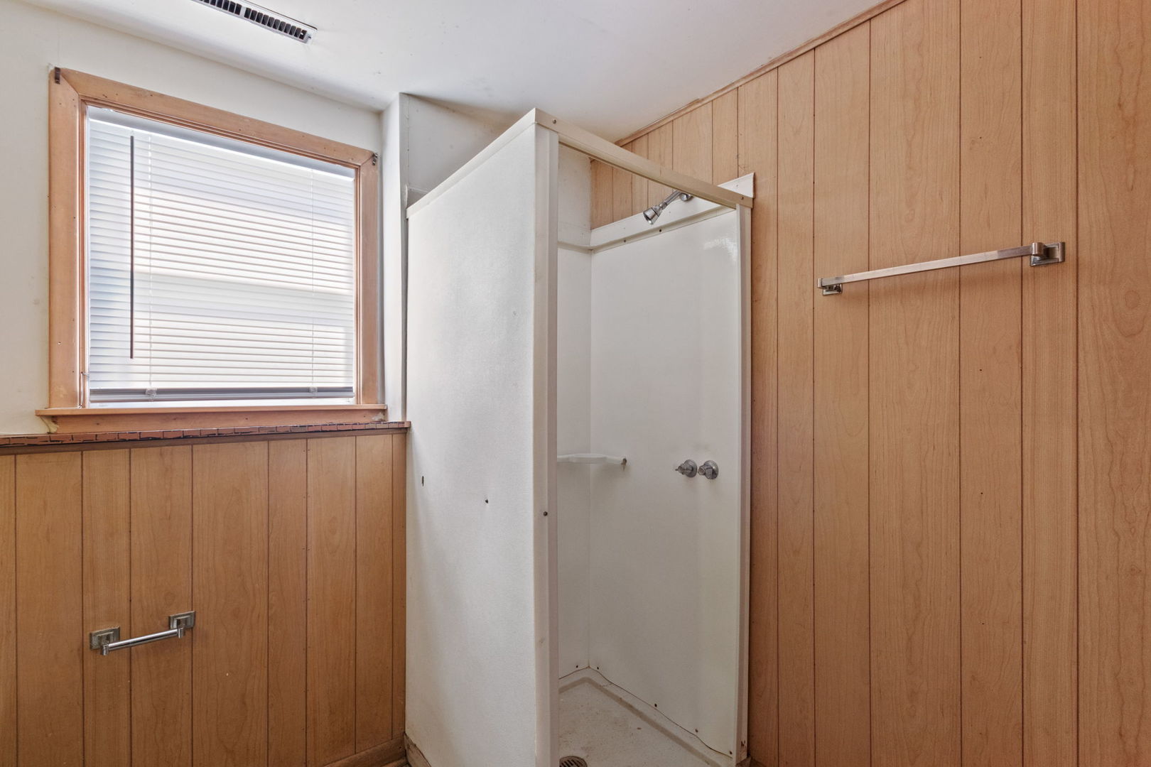 123 Ogden Avenue Property Photo 19