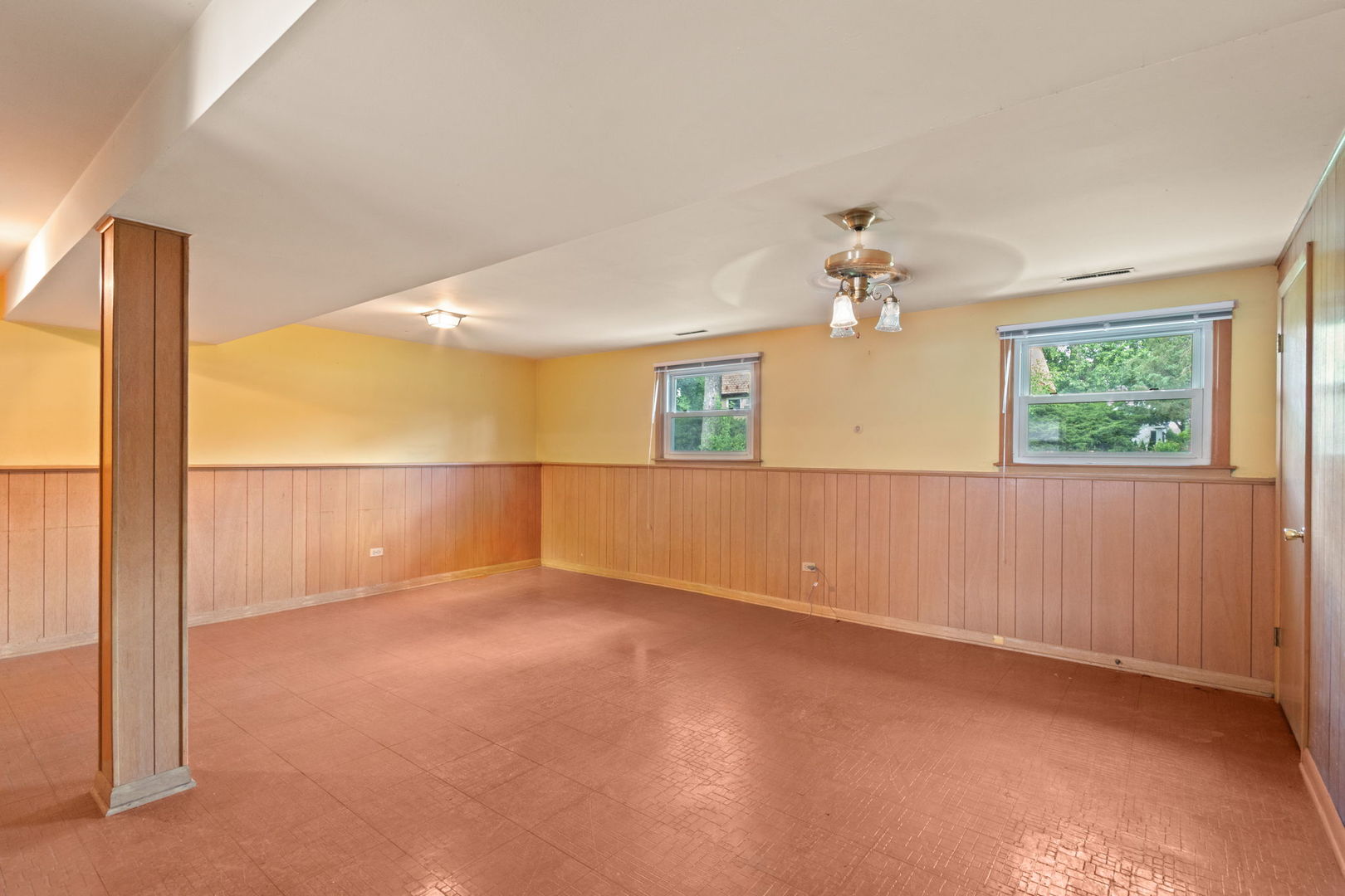 123 Ogden Avenue Property Photo 25
